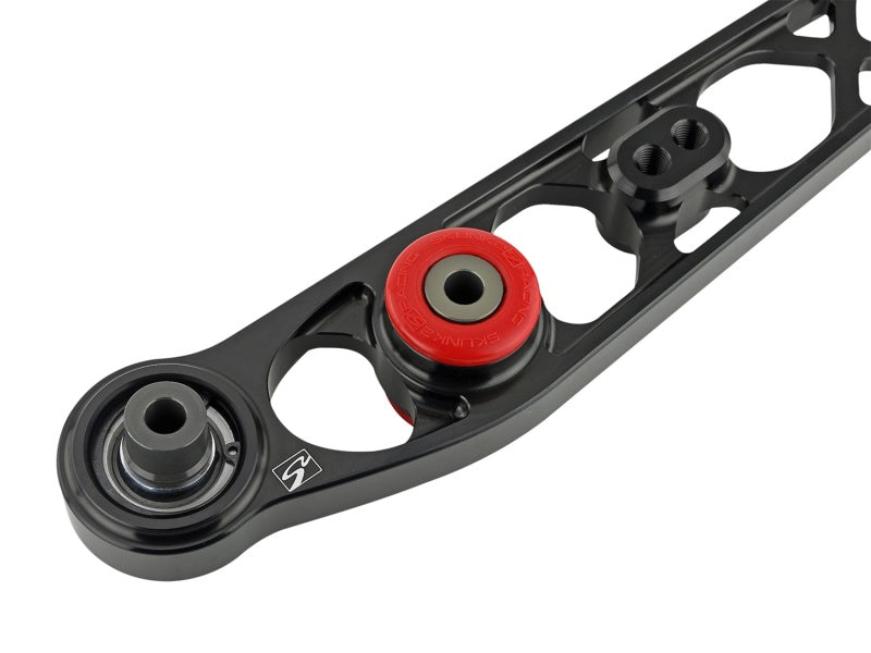 Skunk2 Ultra Rear Lower Control Arms - Black (88-95 Civic / CRX / 90-01 Integra)