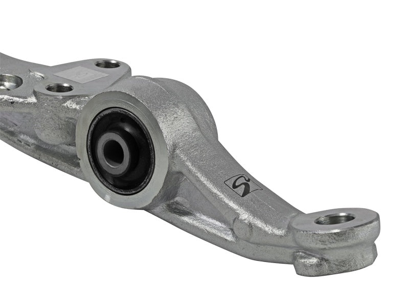 Skunk2 Front Lower Contorl Arms - Hard Rubber (88-91 Civic / CRX / 90-93 Integra)